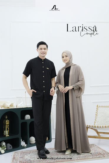 Larissa-Couple-Black-1