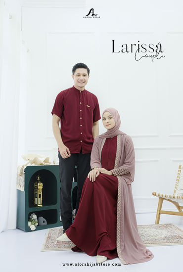 Larissa-Couple-Maroon-2