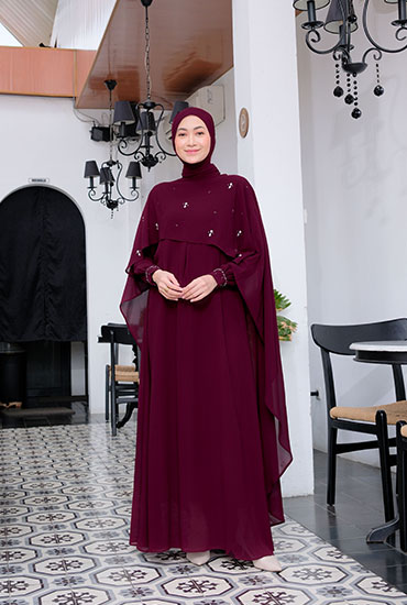 shanaya-maroon-3